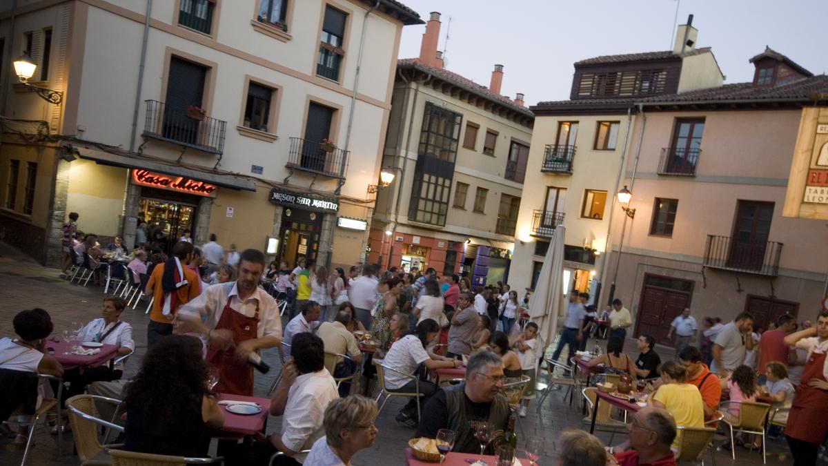 If you sit on the terrace of a bar in summer and see this concept in the letter much eye because it is not legal